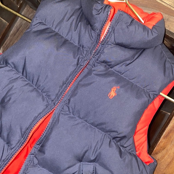 Vest - Picture 2 of 7